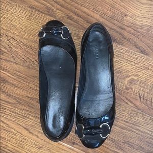 Gucci leather suede flat shoe